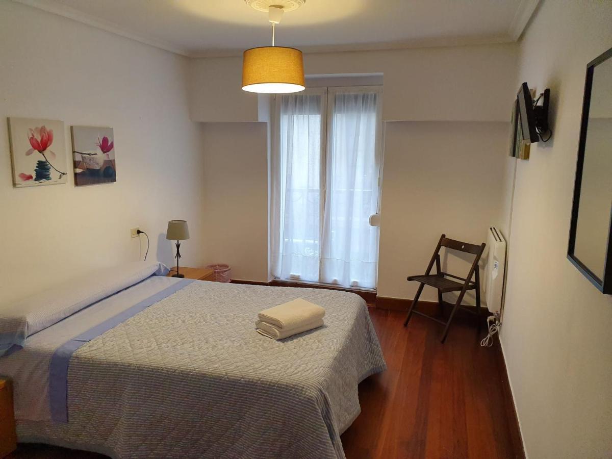 Pension Uzturre San Sebastian Exterior photo